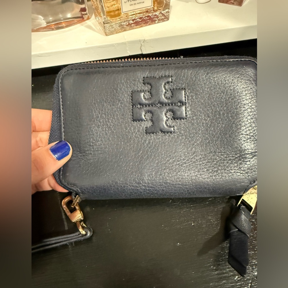 Tory Burch Zip Wallet